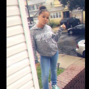 Meet your Posher, Johnay